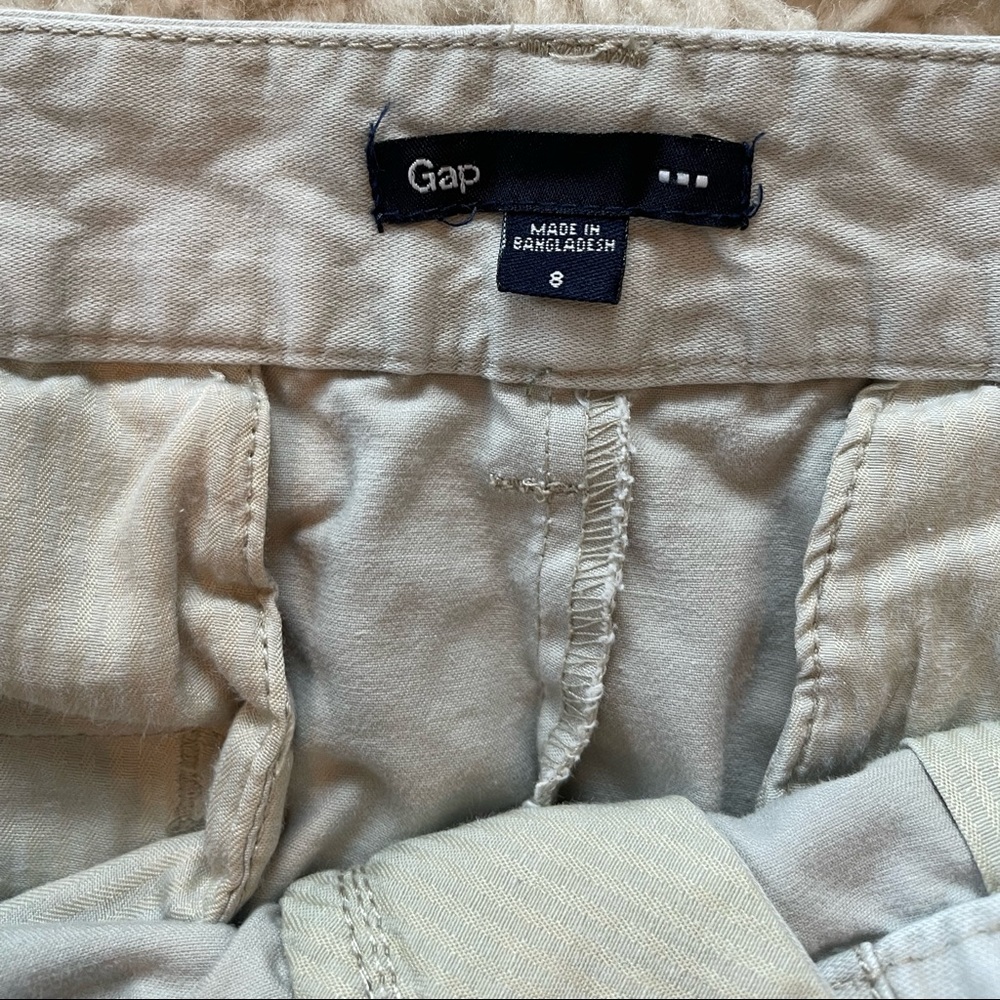 🎯3 for $15🎯 Gap Women’s Khaki mini skirt size 8 - Picture 2 of 3